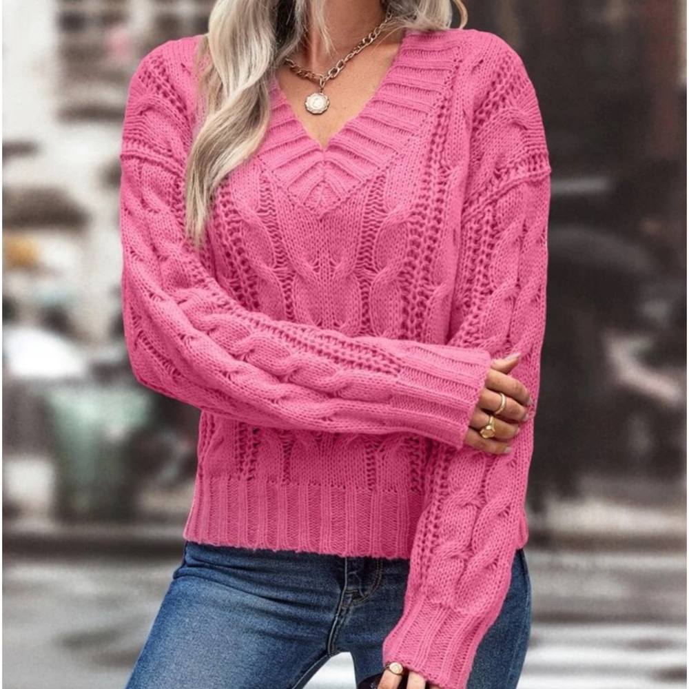 New V neck pink cable knit  sweater
